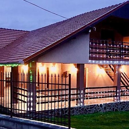 Pensiunea La Buru Caraciu Exterior foto