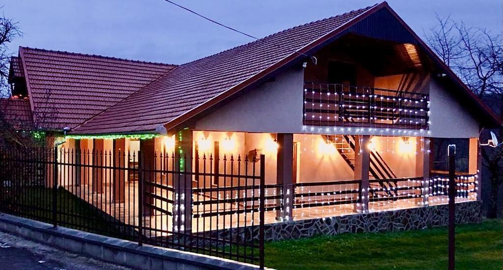 Pensiunea La Buru Caraciu Exterior foto