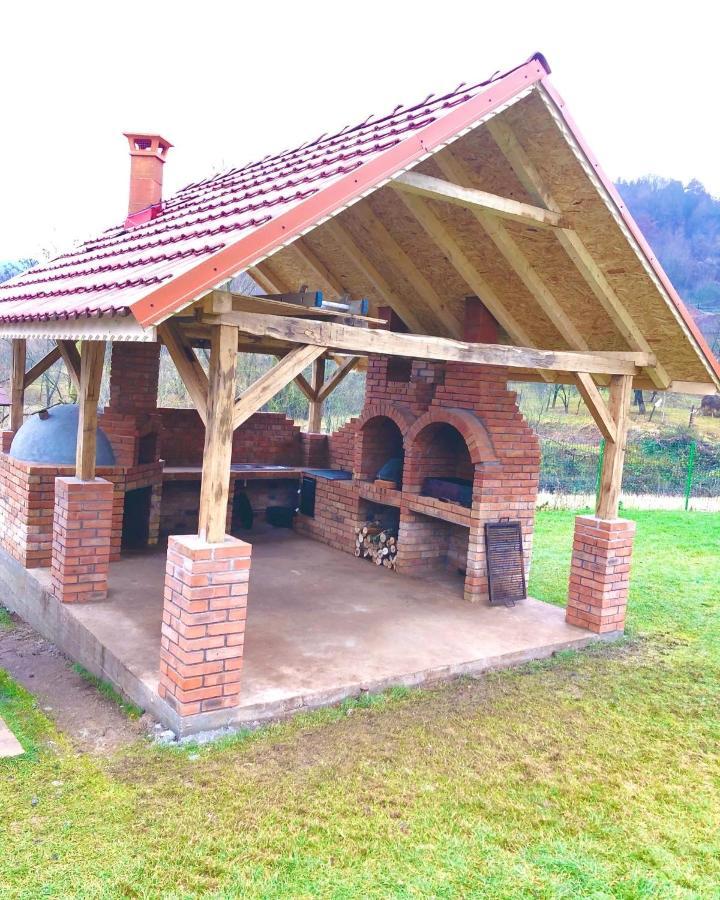 Pensiunea La Buru Caraciu Exterior foto