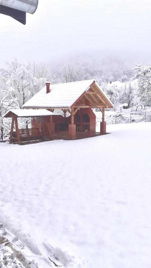 Pensiunea La Buru Caraciu Exterior foto